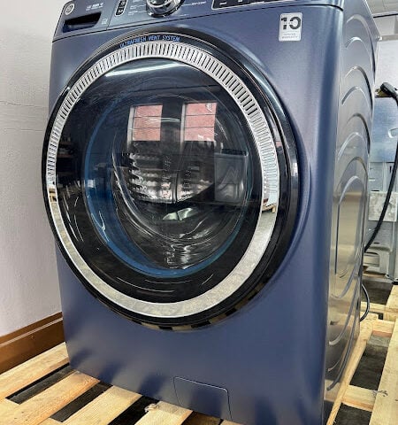 GE 4.8 cu. ft. Sapphire Blue Front Load Washer GFW550SPRRS