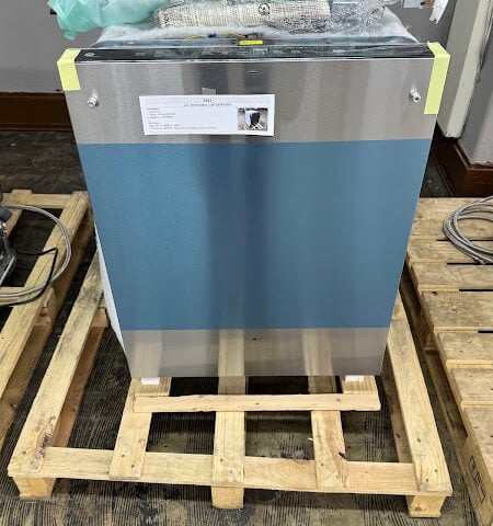 GE 24 in. Stainless 3rd Rack Dishwasher GDT630PYRFS